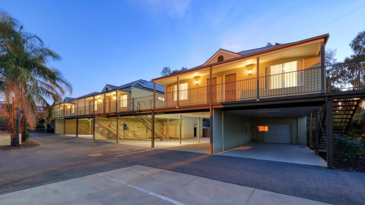 Bridges On Meninya Motel & Apartments Moama Exterior photo