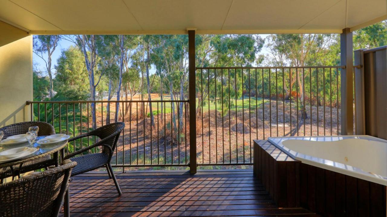 Bridges On Meninya Motel & Apartments Moama Exterior photo